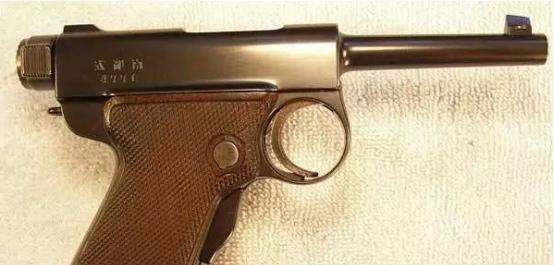 双生视界九九式军官手枪详解（一把兼具美观与实用的游戏武器）