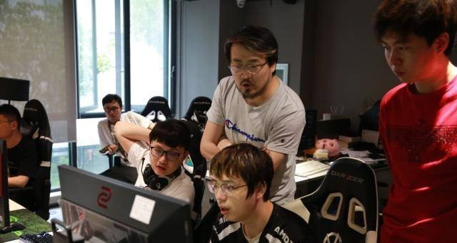 全面了解雷霆战机B神改（一款强大的游戏战机）