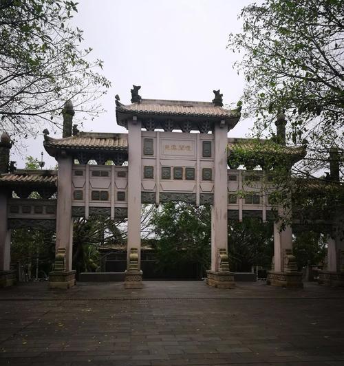 牡丹江问道书院的地理位置在哪里？如何到达？