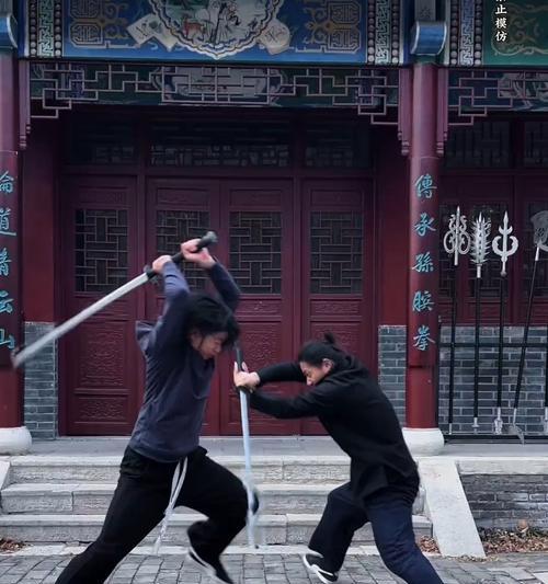 双手刀的正确玩法是什么？有哪些技巧可以掌握？