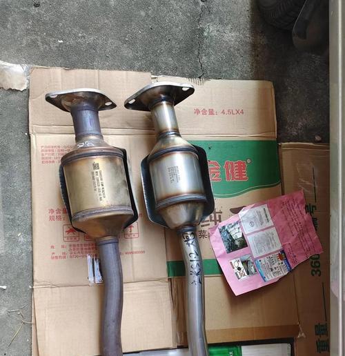 现代cf三元催化器的价格是多少？更换三元催化器需要多少钱？