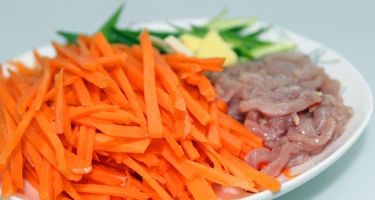 原神蜜酱胡萝卜煎肉的烹饪技巧与功效（解锁美食技能）