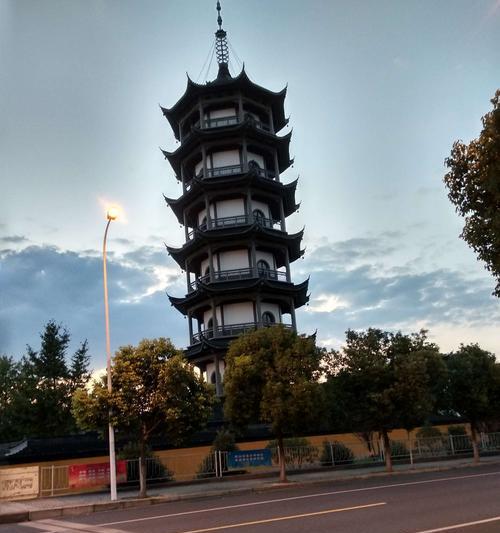 原神狐狸的报恩（追溯原神中隐藏的报恩之旅）