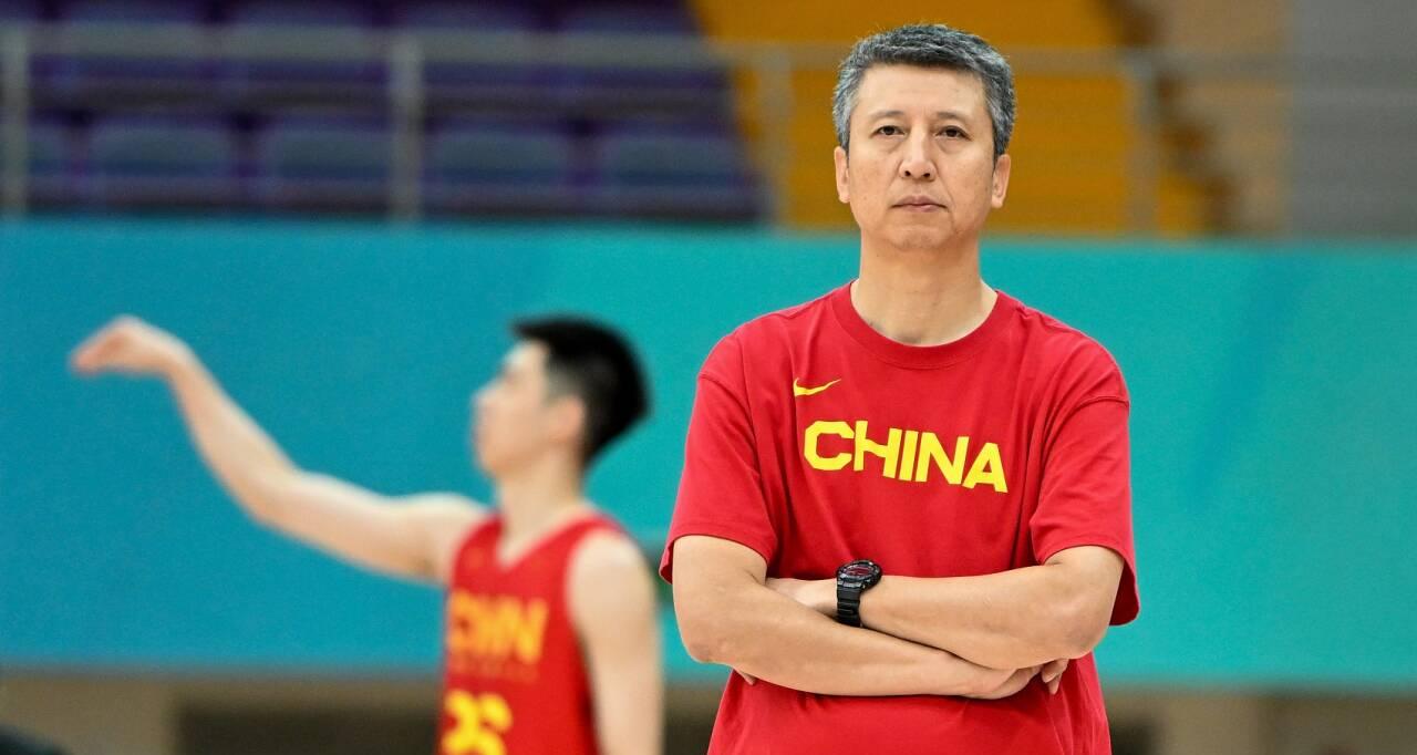 中国男篮20分大胜！廖三宁13+6+4，程帅澎高效，他让人又爱又恨