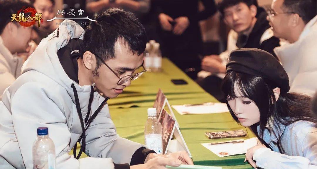 在魔改换皮和怀旧割菜中，天龙手游成了IP粉的唯一净土
